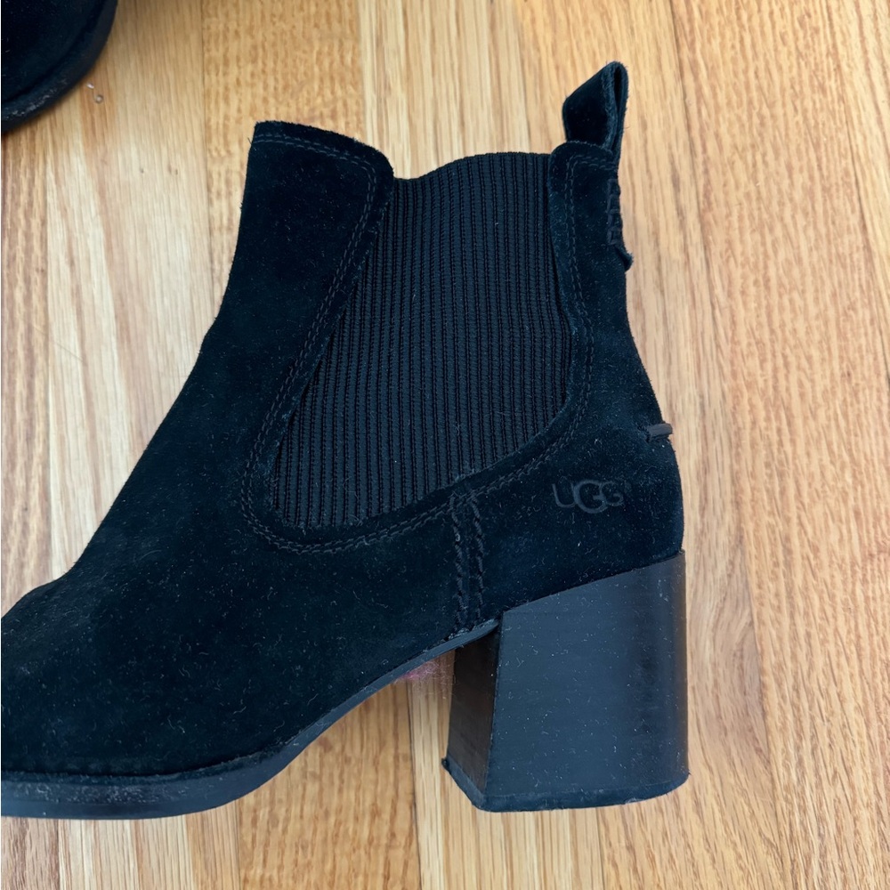 Suede Black Ugg Faye Ankle Boots Size 39 / 8